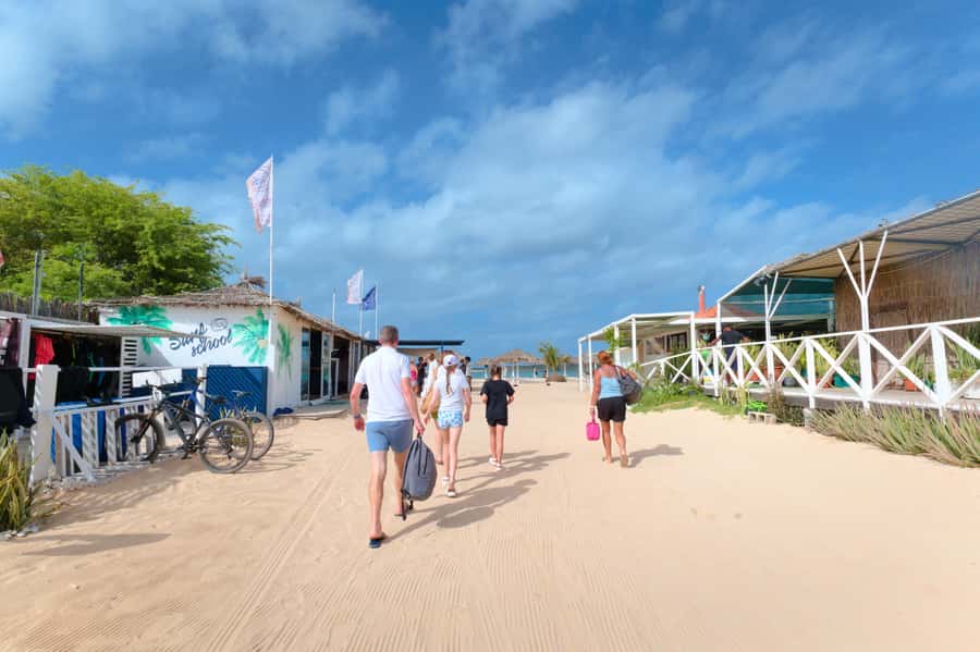 Boa Vista: Beautiful Beaches, Turtles & Djeu Island Snorkel - Lunch at the beach bar in Tortuga Beach