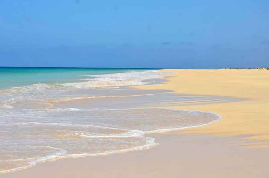Boa Vista Island: Guided Santa Monica Beach & Caves Tour - Chaves Beach and the Morro de Areia area