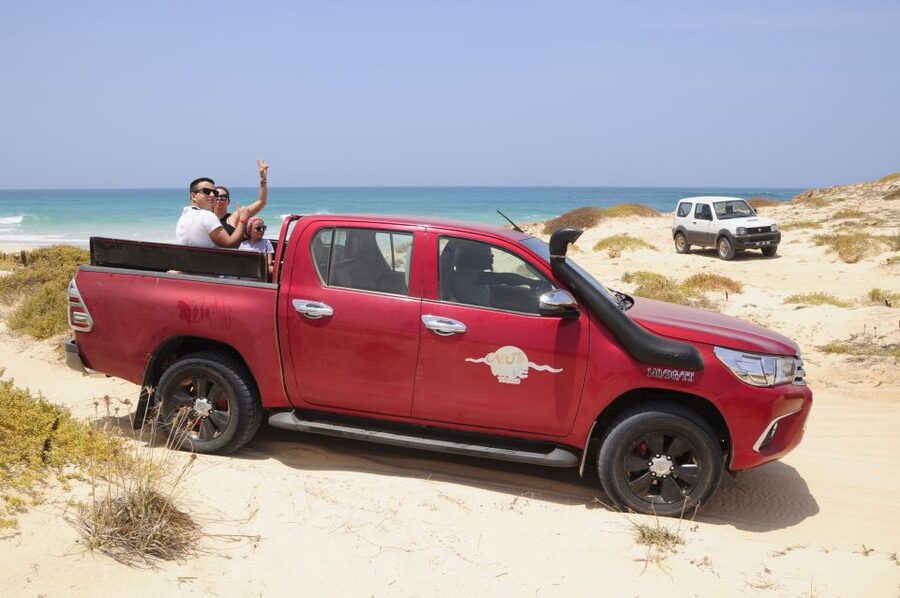 Boa Vista: Santa Monica, Dunes, Caves and Village 4x4 Tour - Varandinha’s caves show the Atlantic at work