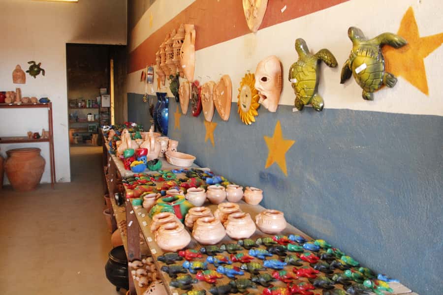 Boa Vista: Shipwreck, 4x4 Ride & Caves Day Tour with Lunch - Limestone Caves at Varandinha Beach