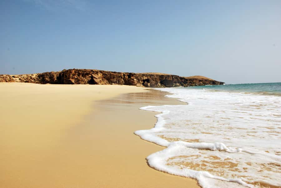 Boavista: 4x4 Island Tour, Santa Monica, Dune, Caves & Lunch - Lunch keeps the day moving