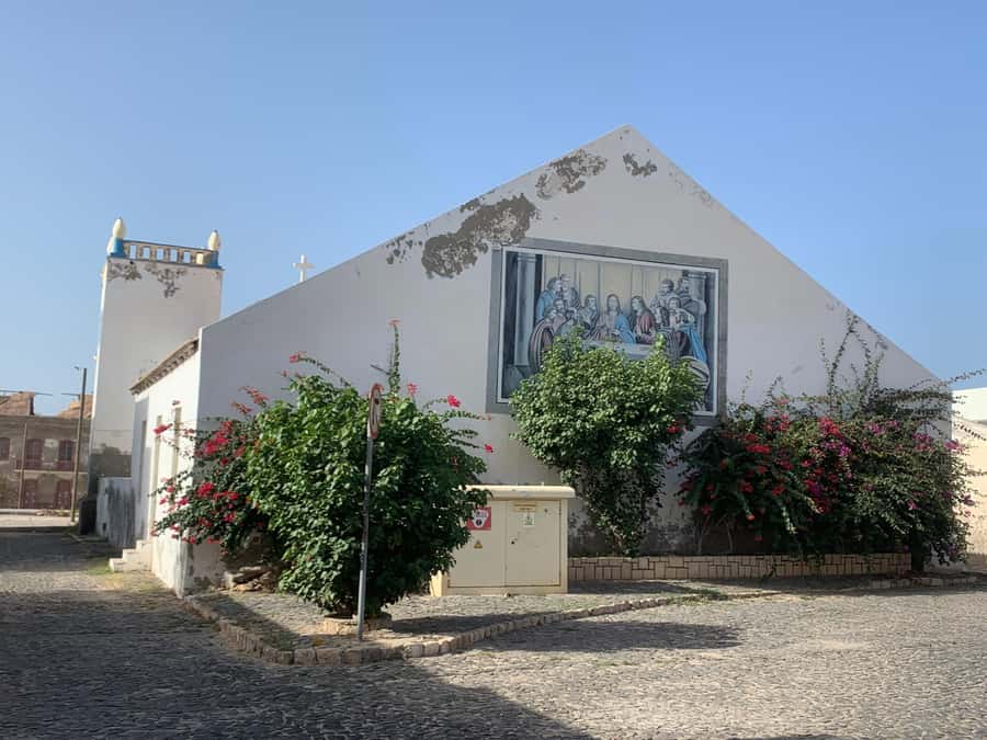 Boavista: City Tour with a Splash at Estoril Beach - Key points at a glance