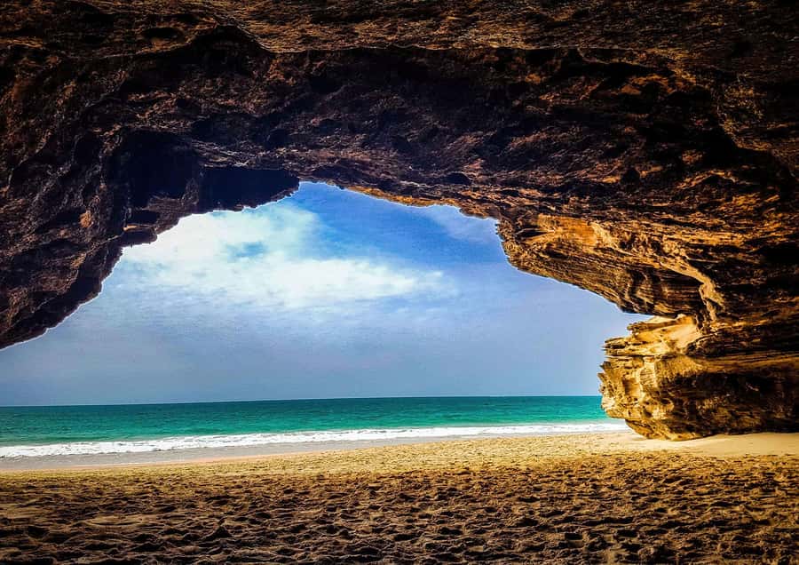 Boavista: Santa Monica beach, Varandinha cave, Sand dunes - Key points at a glance