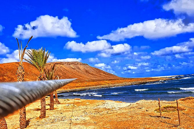 Complete Excursion and Flight on the Zipline Cabo Verde - A drink and local snack above the sea