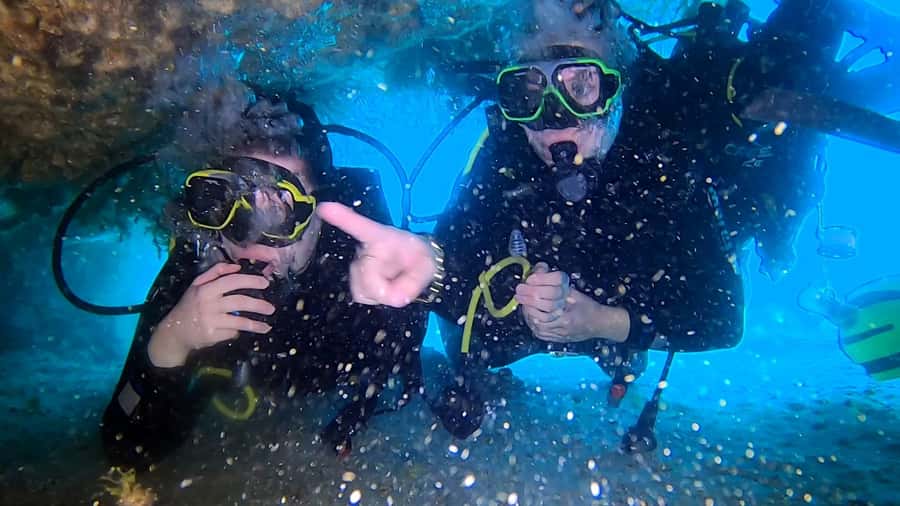 Discover Scuba Diving Program for Beginners - Shallow water practice before the open-water session