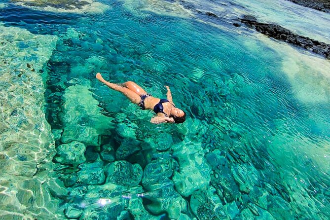 Experience on Sal Island with native and certified guide (including sharks) - Buracona and the Blue Eye