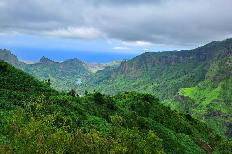 From Port of Praia: Island Tour for Cruise Ship passengers - The east coast route through São Miguel and Santa Cruz