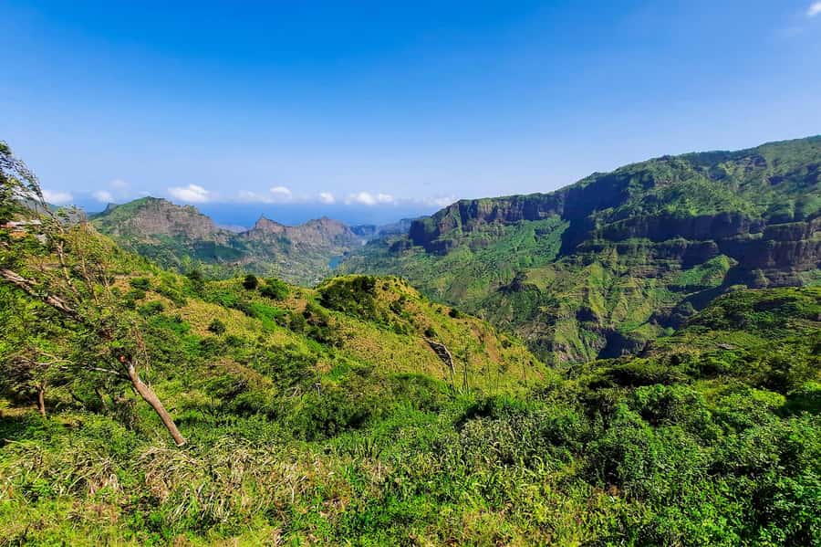 From Tarrafal: Serra to Principal Hike & Lunch with locals - Lunch with a local family