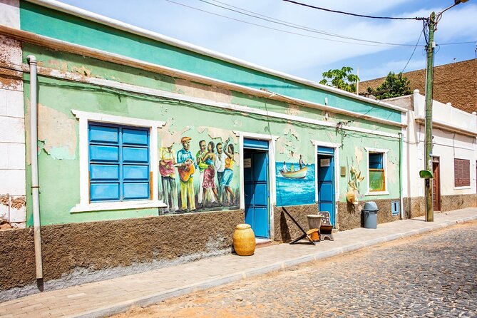 Full Day Adults Only Tour of Sal with Lobster Lunch and Salt Lake - Key points at a glance
