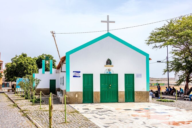 Full Day Postcards of Sal Tour with Kite Beach and Local Lunch - Buracona and Terra Boa depend on the sun