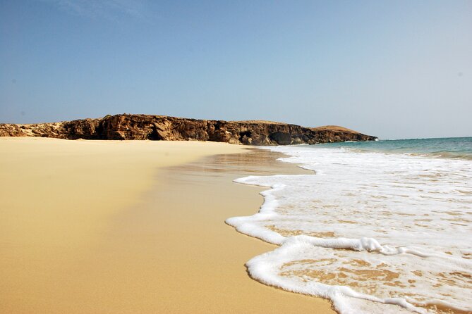 Half Day 4x4 Trip - Dunes, Caves, Santa Monica Beach & Village - Who should choose this Boa Vista excursion?