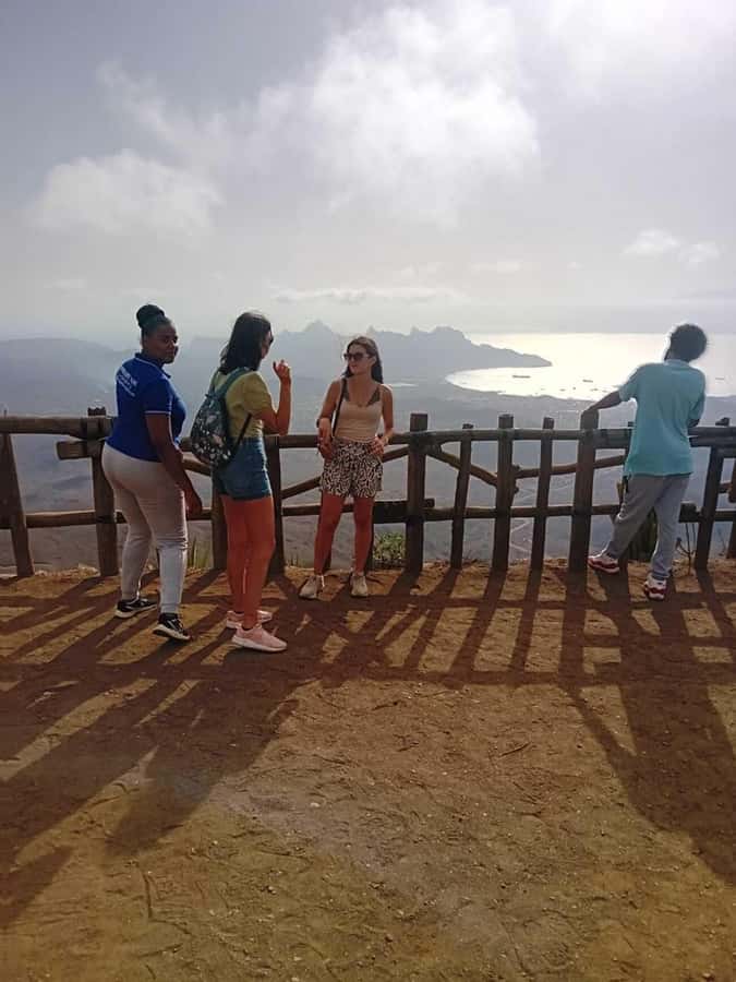 Hike to the highest point of Monte verde - The cobbled climb and changing volcanic views