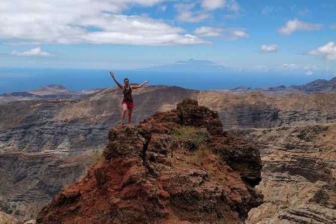Hiking Pico de Antónia – Summit Adventure & Scenic Views - Key points before you book