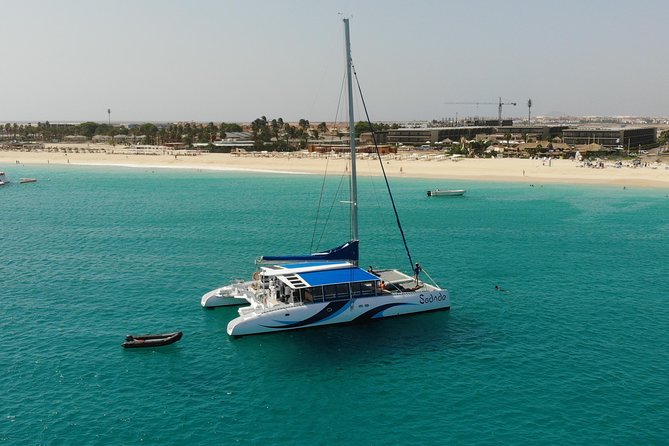 Lounge Catamaran SODADE Half-Day - Serra Negra and Sal’s stark coastal views