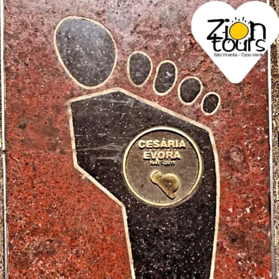 Mindelo City Walking Tour - Who should book this Mindelo walk?
