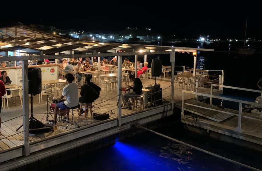 Mindelo Cultural: city tour "Mindelo by Night" - Live music, local stories, and a traditional dance show