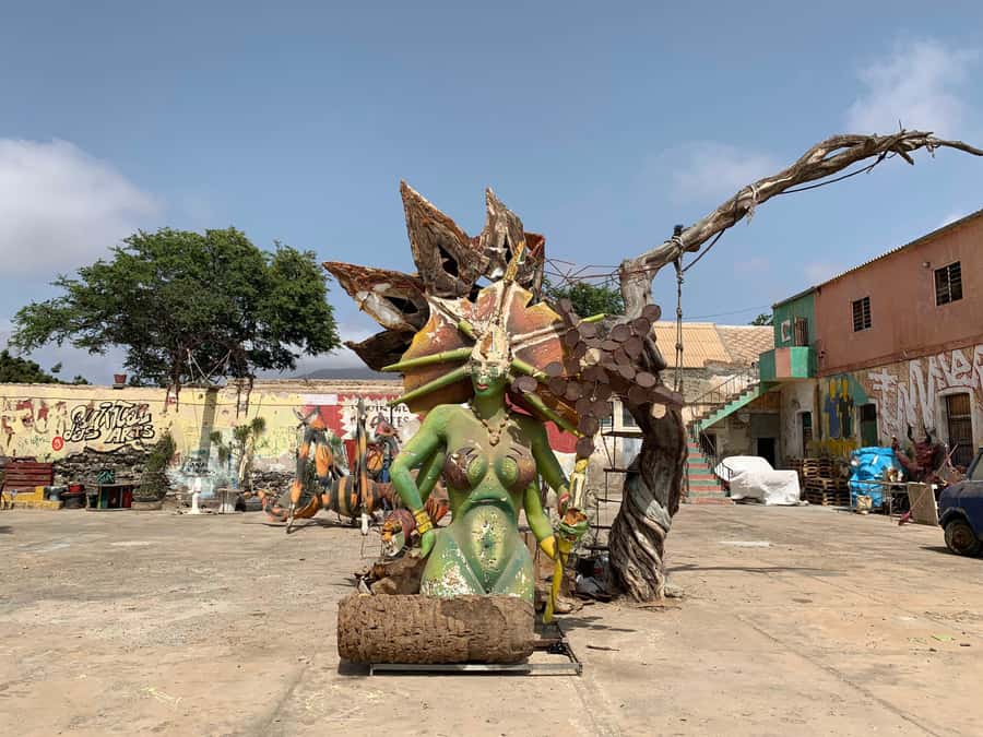 Mindelo Cultural: city tour with live music and dance class - A 30-minute live music performance