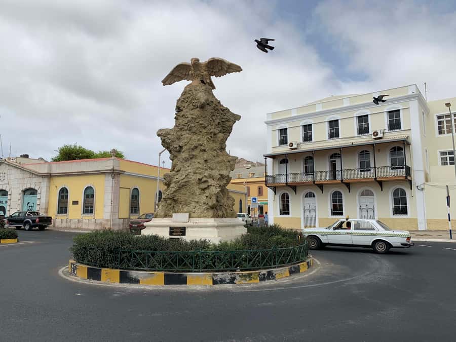 Mindelo Cultural: city tour with live music and dance class - Mindelo’s marina and historic center