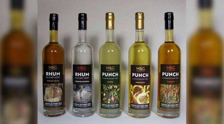 Paúl hike, the green garden - Distillery visit and Paúl Valley rum tasting