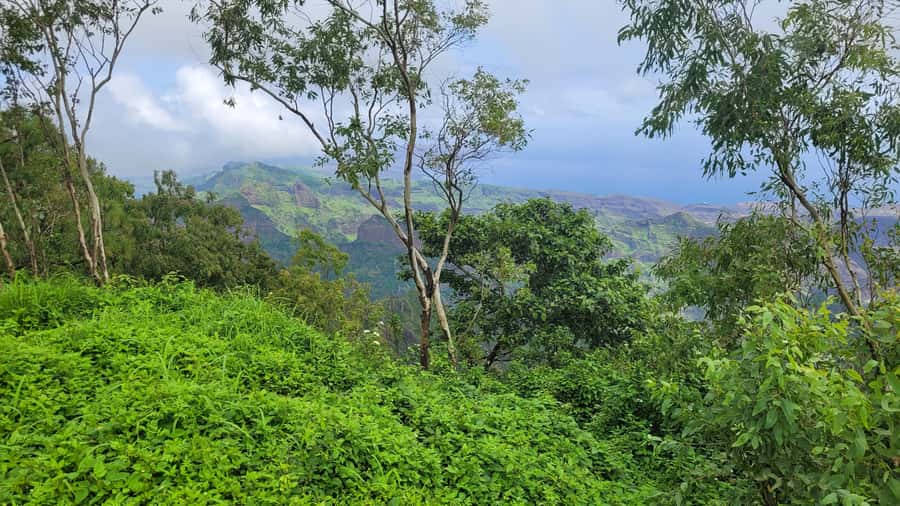 Private Hike through mountains and distant rural villages - Why this Santiago Island hike is different