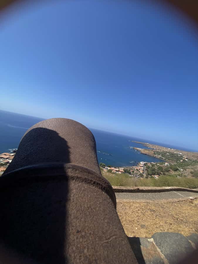 Private Tour Cidade Velha/Discover OLD CITY - A Guide Who Adds More Than Directions