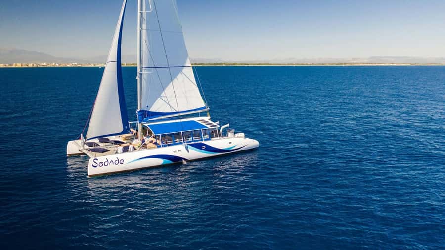 Sal Island Catamaran Cruise with All-inDrinks and Snacks - Monte Leão and the Murdeira Bay swim stop