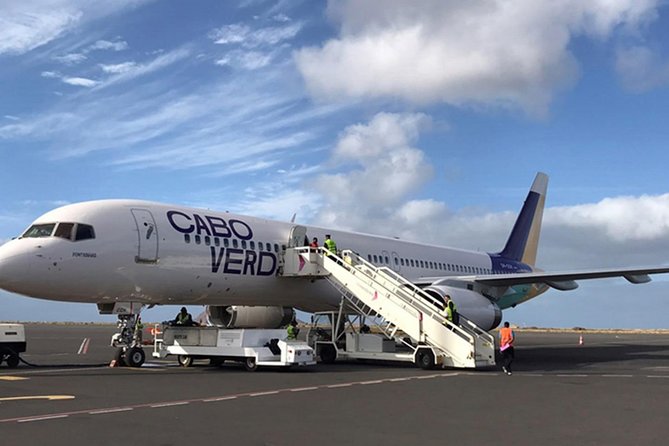 Sal Island: Private Transfer SID Airport and hotel in Santa Maria or vice versa - Flight delays, early arrivals, and one important warning