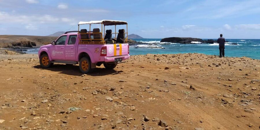 Sal: Island tour with offroad touch and creative pictures - Buracona and the natural swimming pools