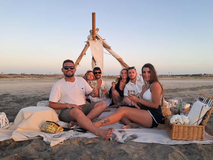Sal: Romantic Sunset Escape with Wine and Roundtrip Transfer - Key points at a glance