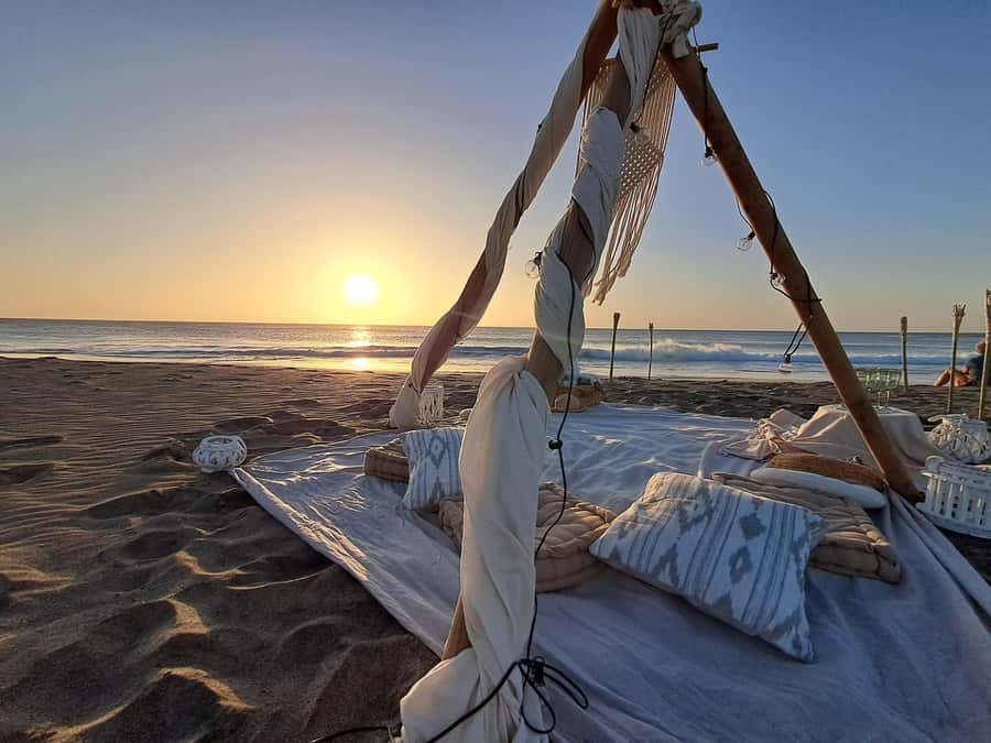 Sal: Romantic Sunset Escape with Wine and Roundtrip Transfer - Booking tips for a smoother evening