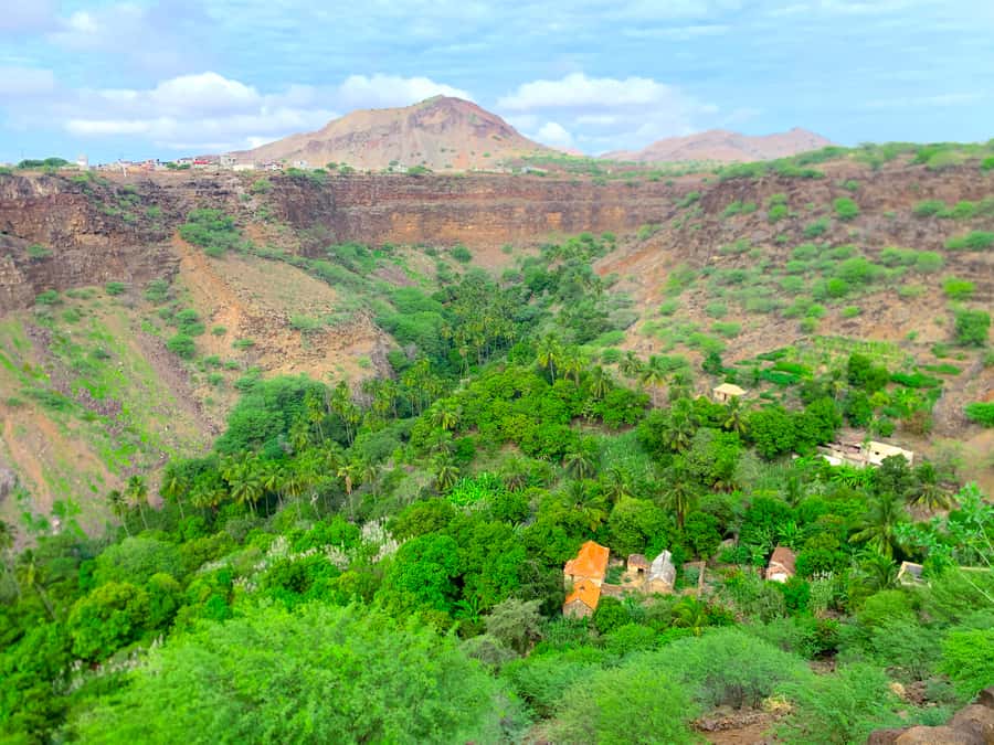 Santiago: Calabaceira Valley Trek & Visit to Cidade Velha - Four details that shape the experience