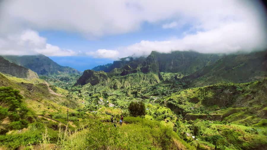 Santo Antão: Full Day Island Tour & Visit to Cova de Paúl - Ponta de Sol brings the tour down to the coast