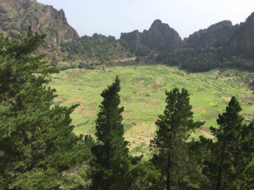 Santo Antão Highlights: Day Trip by Car with Ferry from SV - Ponta do Sol, Sinagoga, and the coast