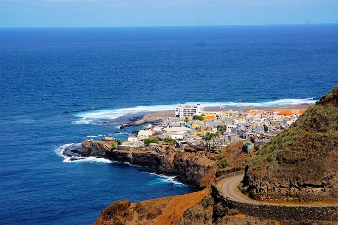 Santo Antão: Hike Ponta do Sol - Fontainhas - Cruzinha - The final coastal walk to Cruzinha