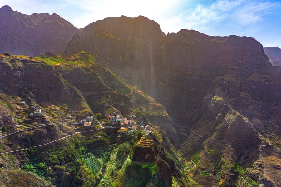 Santo Antão: Ponta do Sol & Fontainhas Guided Trip with Hike - The Cruzinha hike and the question of five hours