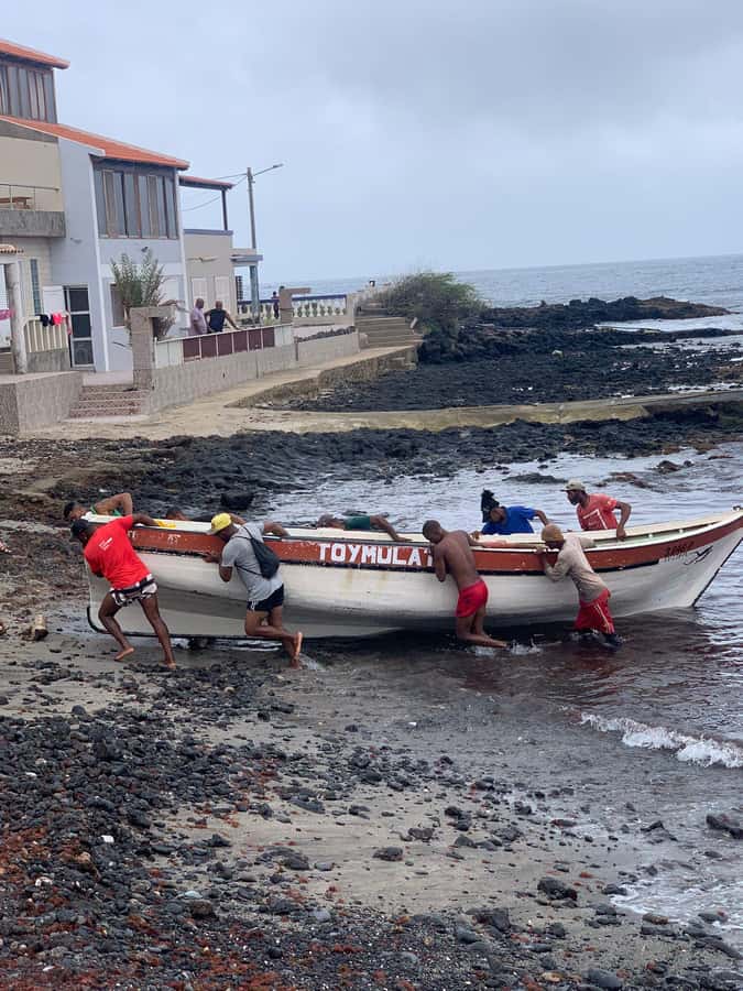 São Vicente Full Day - Calhau shows the island’s volcanic side