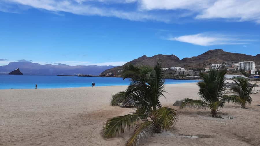 São Vicente: Markets, Beaches and Natural Park Tour - Mindelo’s center and the African Market
