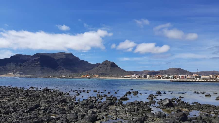 São Vicente: Markets, Beaches and Natural Park Tour - The guide can make or break the four hours