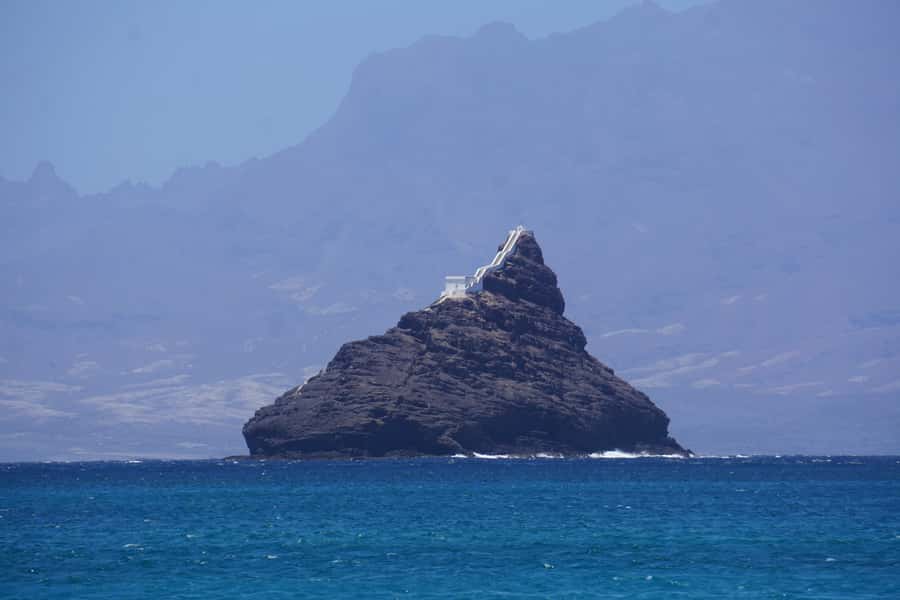 São Vicente: Private Highlights Tour from Mindelo Port - The first big view over Mindelo Bay