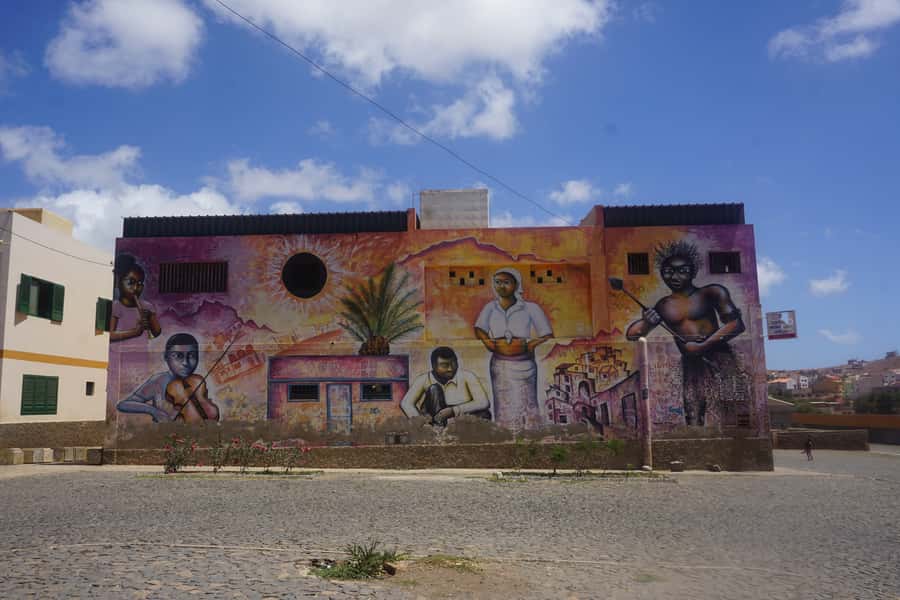 São Vicente: Private Highlights Tour from Mindelo Port - Across volcanic ground toward Calhau
